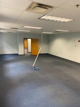 7 Wall St, Windham, NH à louer Photo intérieure– Image 2 sur 7