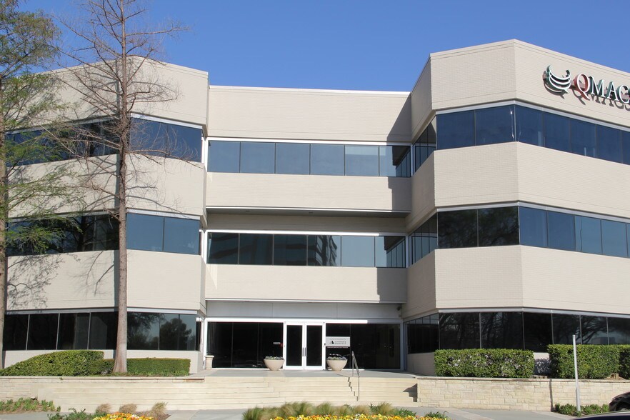 2929 N Central Expy, Richardson, TX à louer - Photo de l’immeuble – Image 2 sur 28