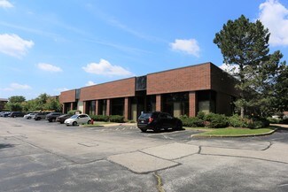 Plus de détails pour 17515 Engle Lake Dr, Middleburg Heights, OH - Local d'activités à louer
