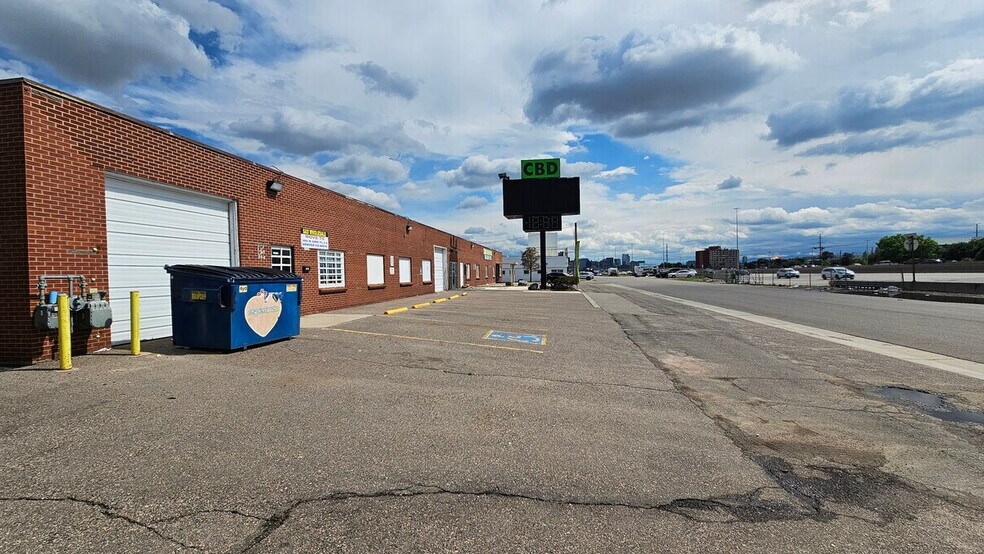 5010-5030 Acoma St, Denver, CO à louer - Photo de l’immeuble – Image 2 sur 33