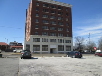 Plus de détails pour 201 Court St, Muskogee, OK - Bureau à vendre