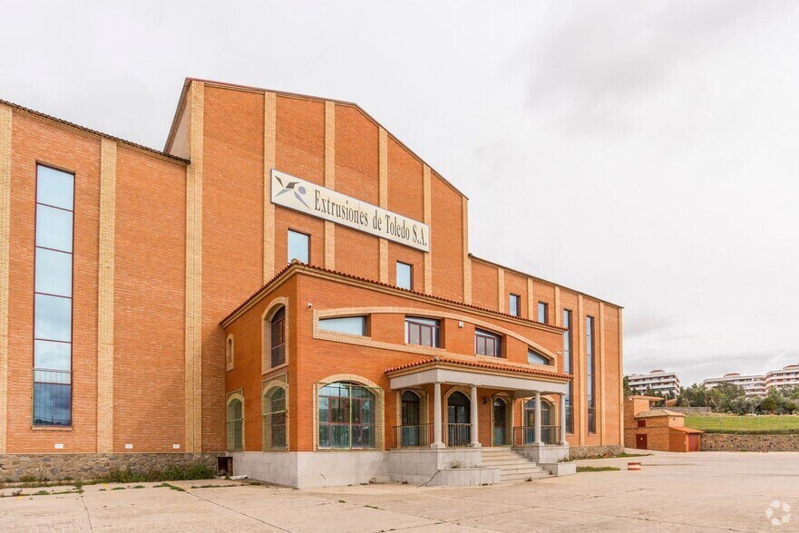 Industriel/Logistique dans Olías del Rey, Toledo à vendre - Photo principale – Image 1 sur 24