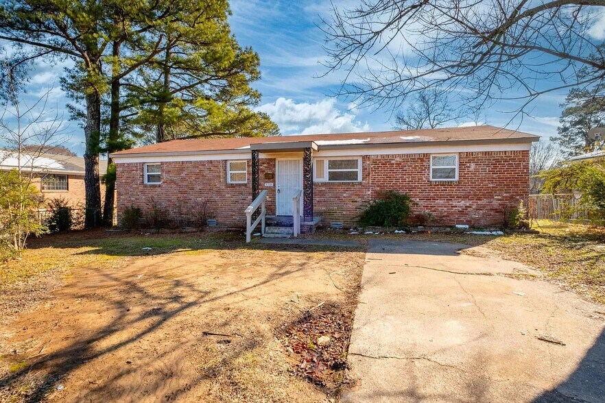 18 Single family home portfolio portefeuille de 2 biens à vendre sur LoopNet.fr - Photo de l’immeuble – Image 2 sur 28