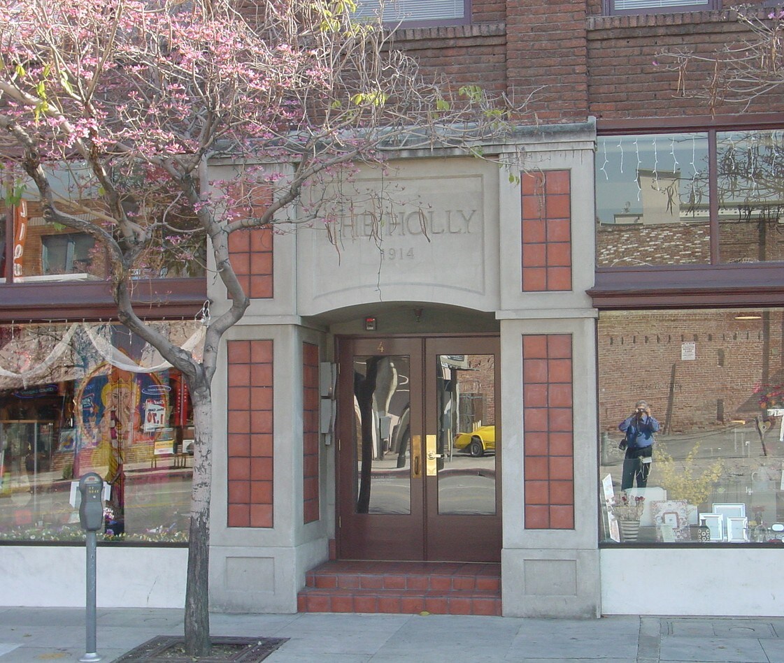 4 E Holly St, Pasadena, CA à louer Photo principale– Image 1 sur 6