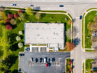 Plus de détails pour 8700-8706 Bourgade St, Lenexa, KS - Bureau à vendre