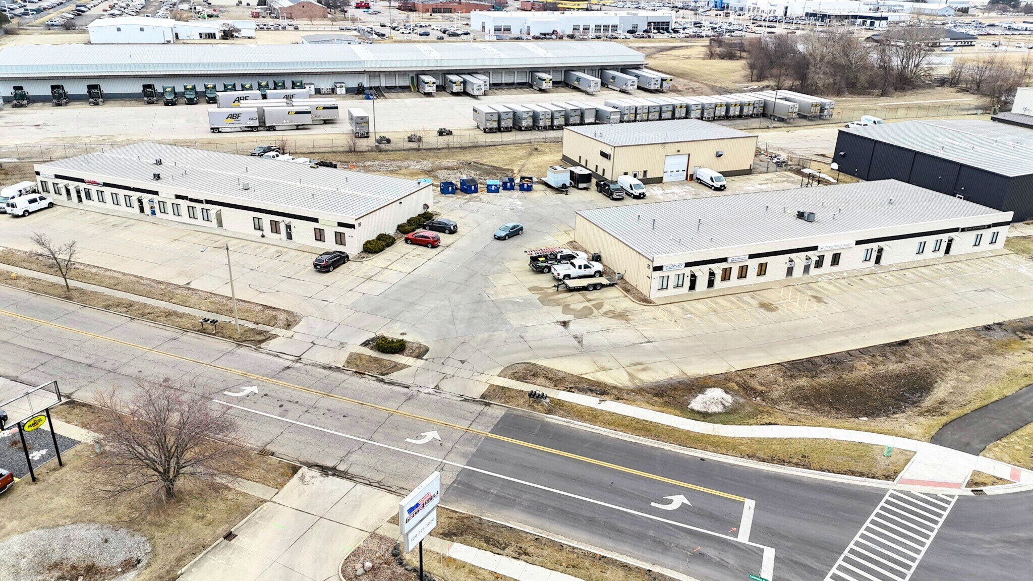 1624/1628/1630 Commerce Parkway portefeuille de 3 biens à vendre sur LoopNet.fr Photo principale– Image 1 sur 18