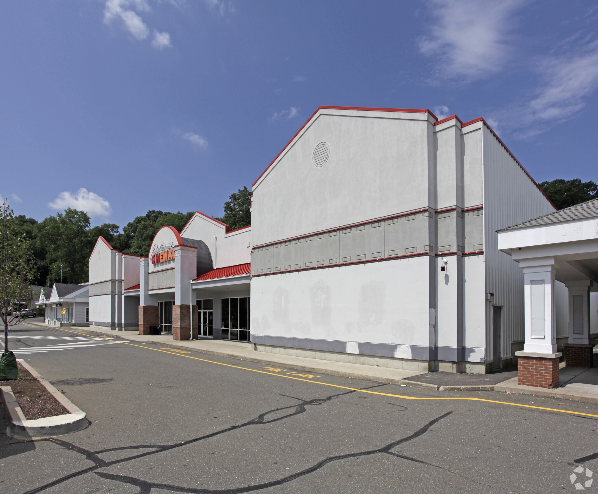 814-850- Derby Ave, Seymour, CT à louer Photo de l’immeuble– Image 1 sur 14