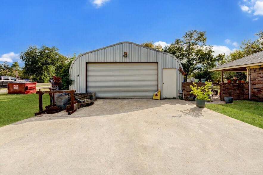 13847 Boudreaux Rd, Tomball, TX à louer - Photo de l’immeuble – Image 3 sur 8