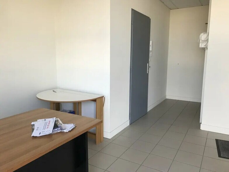 Bureau dans Arnas à louer - Photo de l’immeuble – Image 3 sur 4