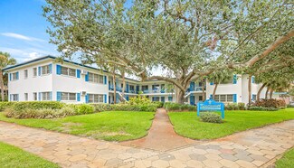 Plus de détails pour 800 Beach Dr NE, Saint Petersburg, FL - Logement à vendre