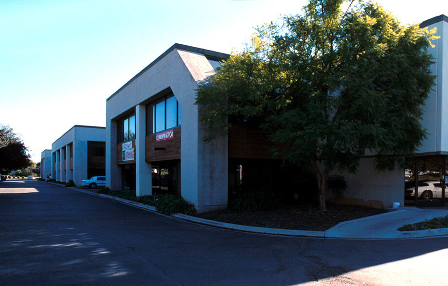 5120-5126 Ralston St, Ventura, CA à louer - Photo de l’immeuble – Image 2 sur 4