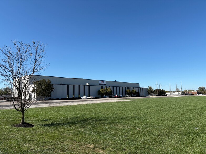 20 S Van Buren Ave, Barberton, OH à louer - Photo de l’immeuble – Image 1 sur 5