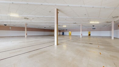 4908 Rt 30 Hwy, Amsterdam, NY à louer Numérisation 3D Matterport– Image 2 sur 19