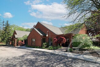 Plus de détails pour 34034 8 Mile Rd, Farmington Hills, MI - Bureau à vendre
