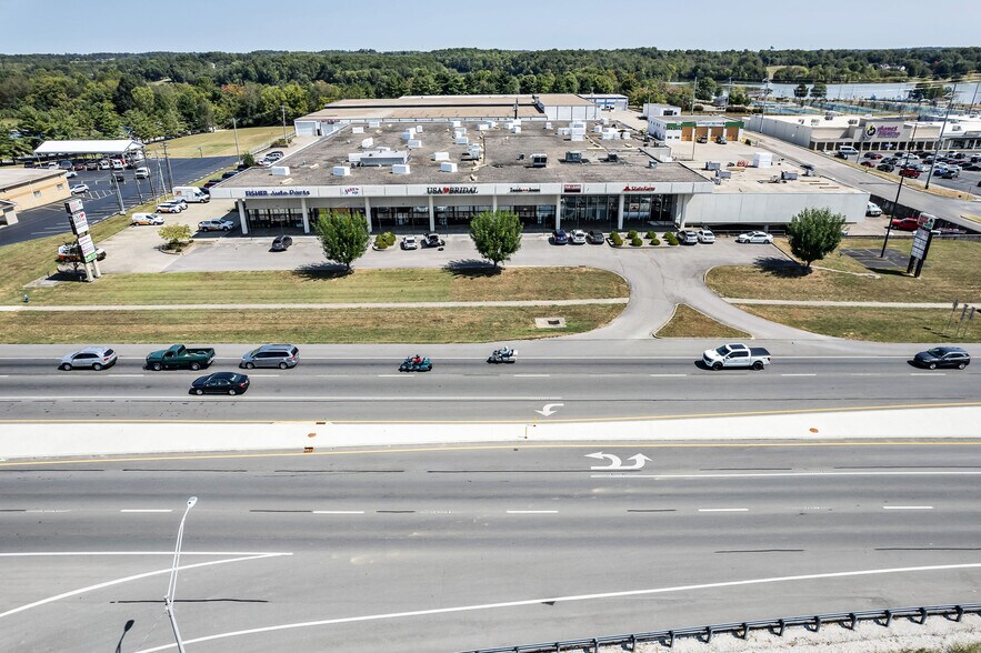 1201 N Dixie Ave, Elizabethtown, KY à louer - Photo de l’immeuble – Image 2 sur 7