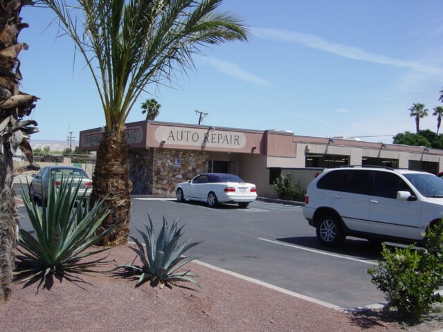 34820 Date Palm Dr, Cathedral City, CA à vendre - Photo de l’immeuble – Image 3 sur 11