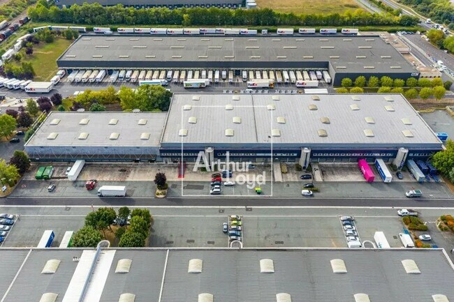 Plus de détails pour Bureau, Industriel/Logistique à louer