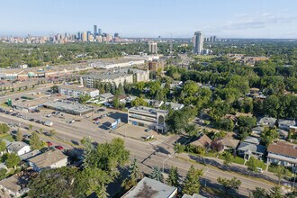 8104 82nd Ave NW, Edmonton, AB - Vue aérienne  vue de carte