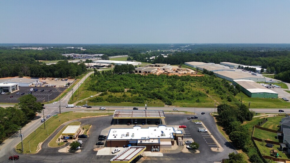 100 Neely Ferry Rd, Simpsonville, SC à vendre - Photo de l’immeuble – Image 3 sur 6