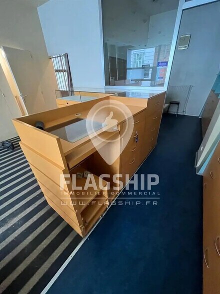 Local commercial dans Paris à louer - Photo intérieure – Image 3 sur 7