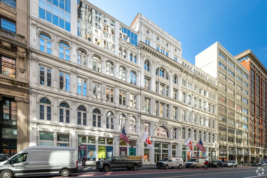 28-40 W 23rd St, New York, NY à louer - Photo de l’immeuble – Image 2 sur 7