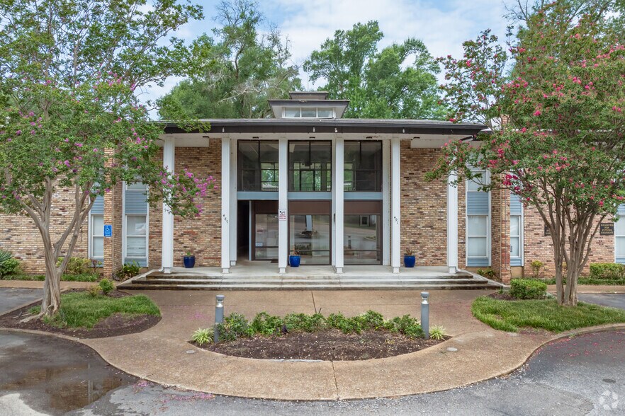 491 N Highland St, Memphis, TN à vendre - Photo principale – Image 1 sur 24