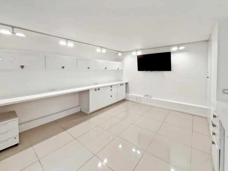 Local commercial dans Paris à louer - Photo intérieure – Image 3 sur 8