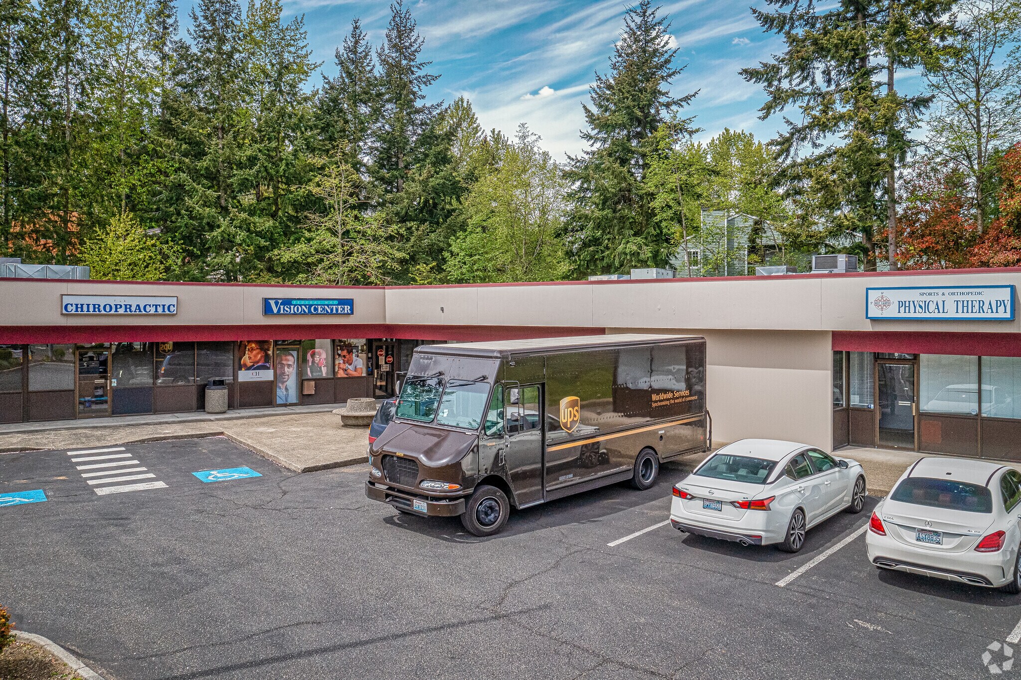 32717-32925 1st Ave S, Federal Way, WA à louer Photo principale– Image 1 sur 6