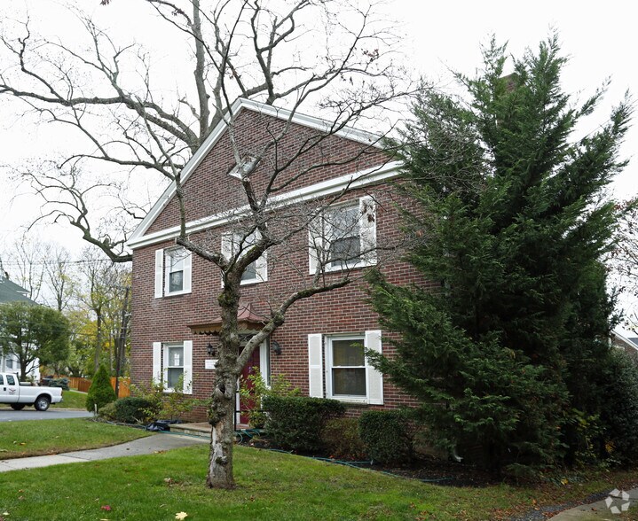 464 Broadway, Long Branch, NJ à louer - Photo de l’immeuble – Image 2 sur 7