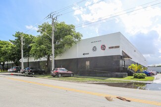 Plus de détails pour 16005-16085 NW 52nd Ave, Opa Locka, FL - Industriel/Logistique à louer