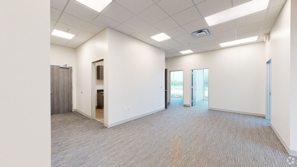 19121 Marketplace Ave, Kyle, TX à louer - Photo intérieure – Image 2 sur 21