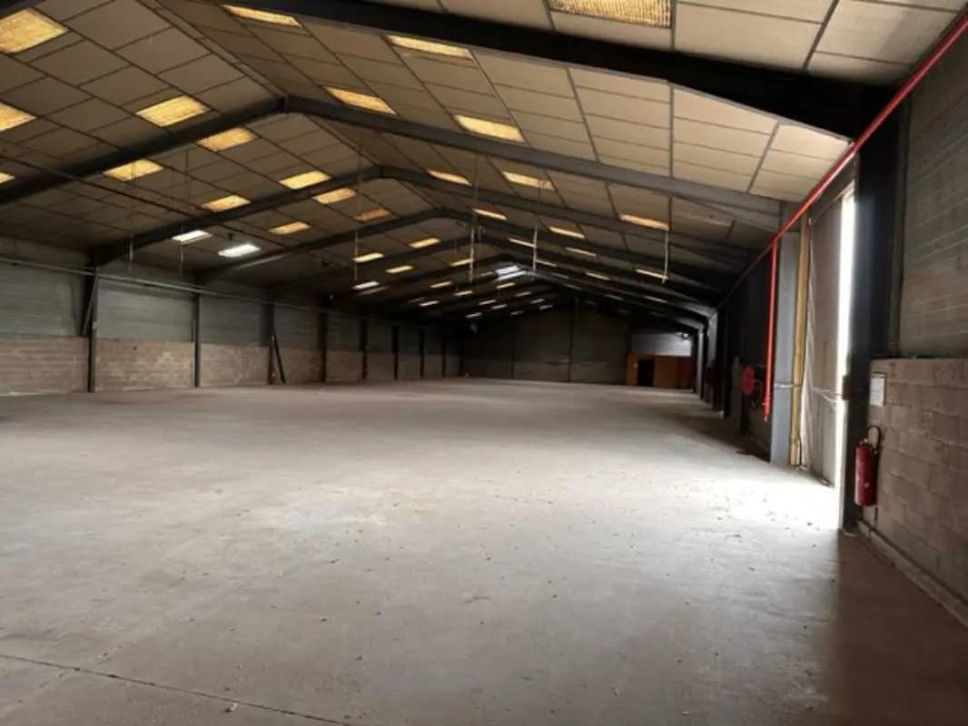 Local d’activités dans Jassans-Riottier à louer Photo intérieure– Image 1 sur 5