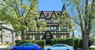 Plus de détails pour 28 Whitney St, Hartford, CT - Logement à vendre