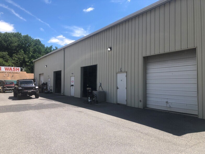 6340 S Carroll Park Dr, Eldersburg, MD à louer - Photo de l’immeuble – Image 3 sur 5