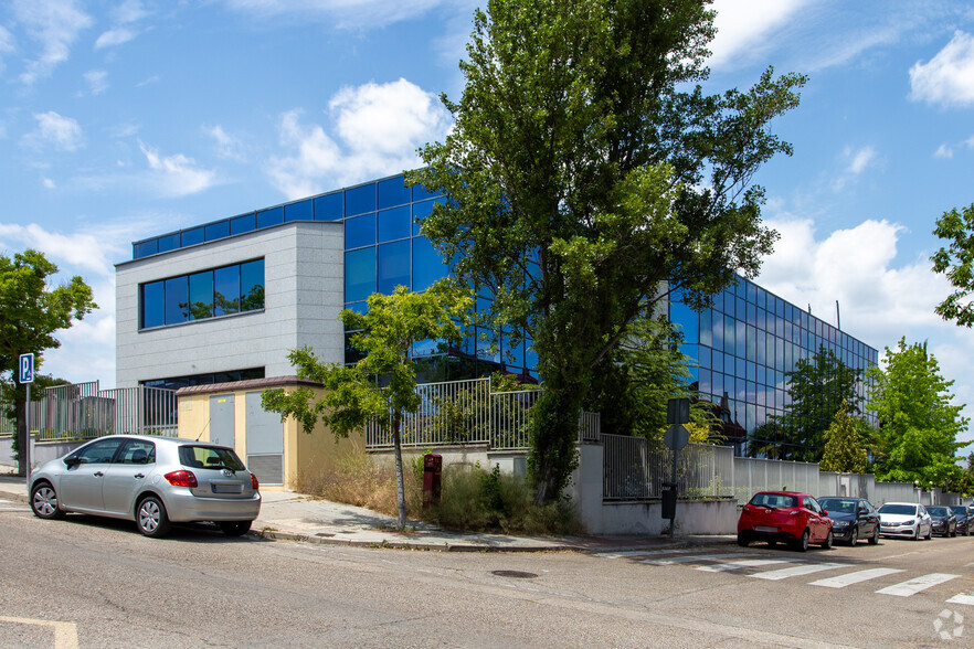 Calle Valle de Alcudia, 1, Las Rozas de Madrid, Madrid à louer - Photo principale – Image 1 sur 3