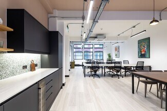 Plus de détails pour 12-13 Poland St, Londres - Bureau à louer