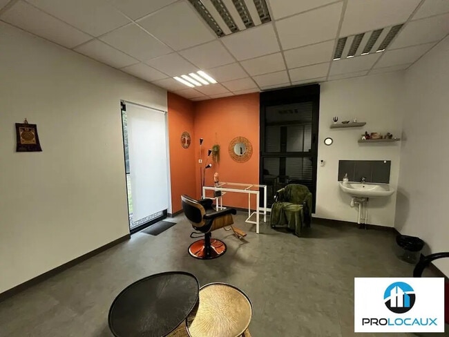 Plus de détails pour Bureau à louer