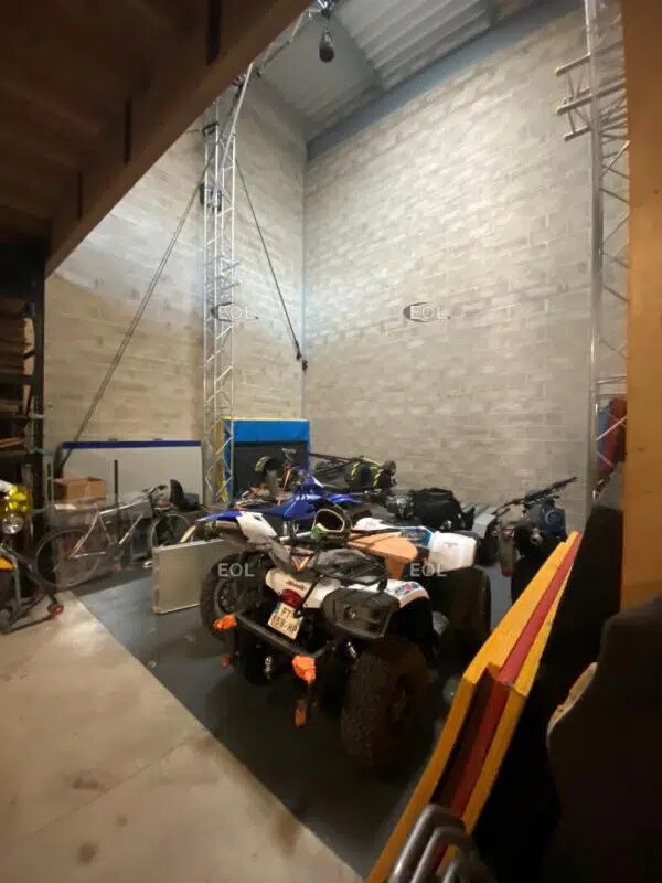 Local d'activités dans Bussy-Saint-Martin à vendre Photo principale– Image 1 sur 1