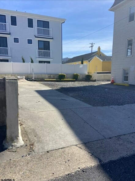 611 E 7th St, Ocean City, NJ à vendre - Photo de l’immeuble – Image 2 sur 27