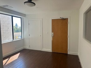 2102-2116 Wilshire Blvd, Santa Monica, CA à louer Photo intérieure– Image 2 sur 10