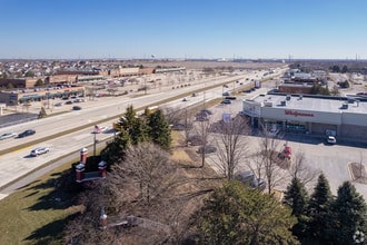 401-445 N Weber Rd, Romeoville, IL - VUE AÉRIENNE  vue de carte - Image1