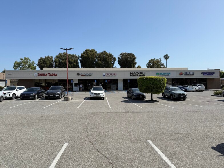 1082 E El Camino Real, Sunnyvale, CA à louer - Photo de l’immeuble – Image 3 sur 11