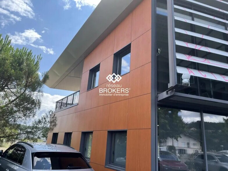 Bureau dans Brignais à vendre - Photo de l’immeuble – Image 3 sur 6