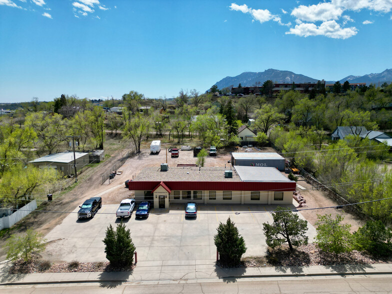 919 W Costilla St, Colorado Springs, CO à louer - Photo de l’immeuble – Image 1 sur 10