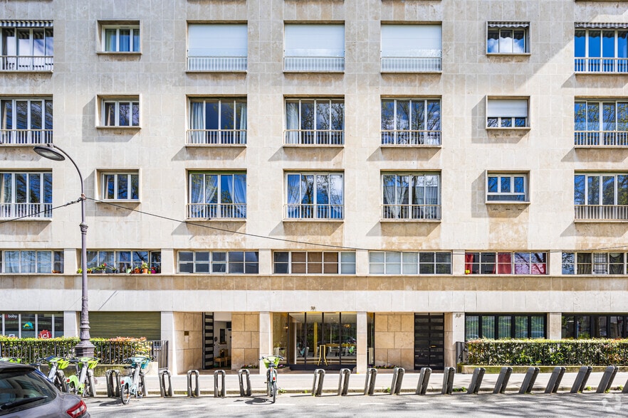 68 Boulevard Flandrin, Paris à vendre - Photo de l’immeuble – Image 2 sur 2