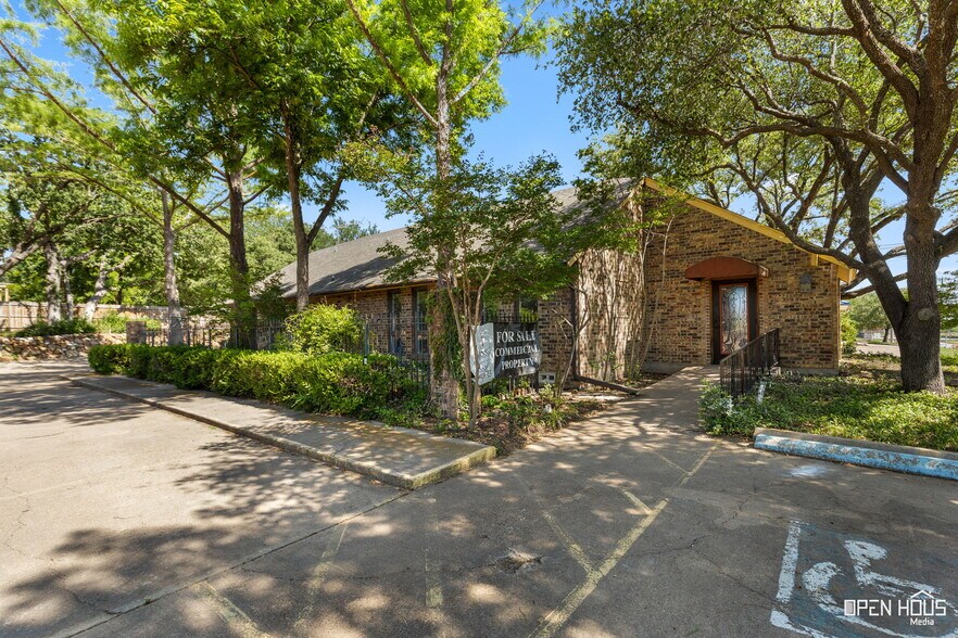 1317 East St, Graham, TX à vendre - Photo de l’immeuble – Image 3 sur 30
