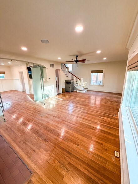 1701 N Stanton St, El Paso, TX à vendre - Photo de l’immeuble – Image 3 sur 15