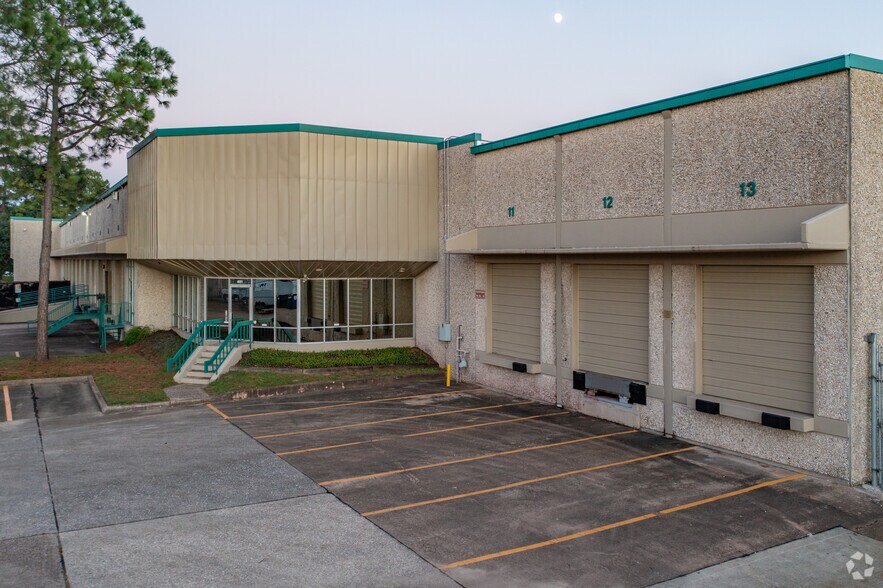 455-465 W 38th St, Houston, TX à louer - Photo principale – Image 1 sur 31