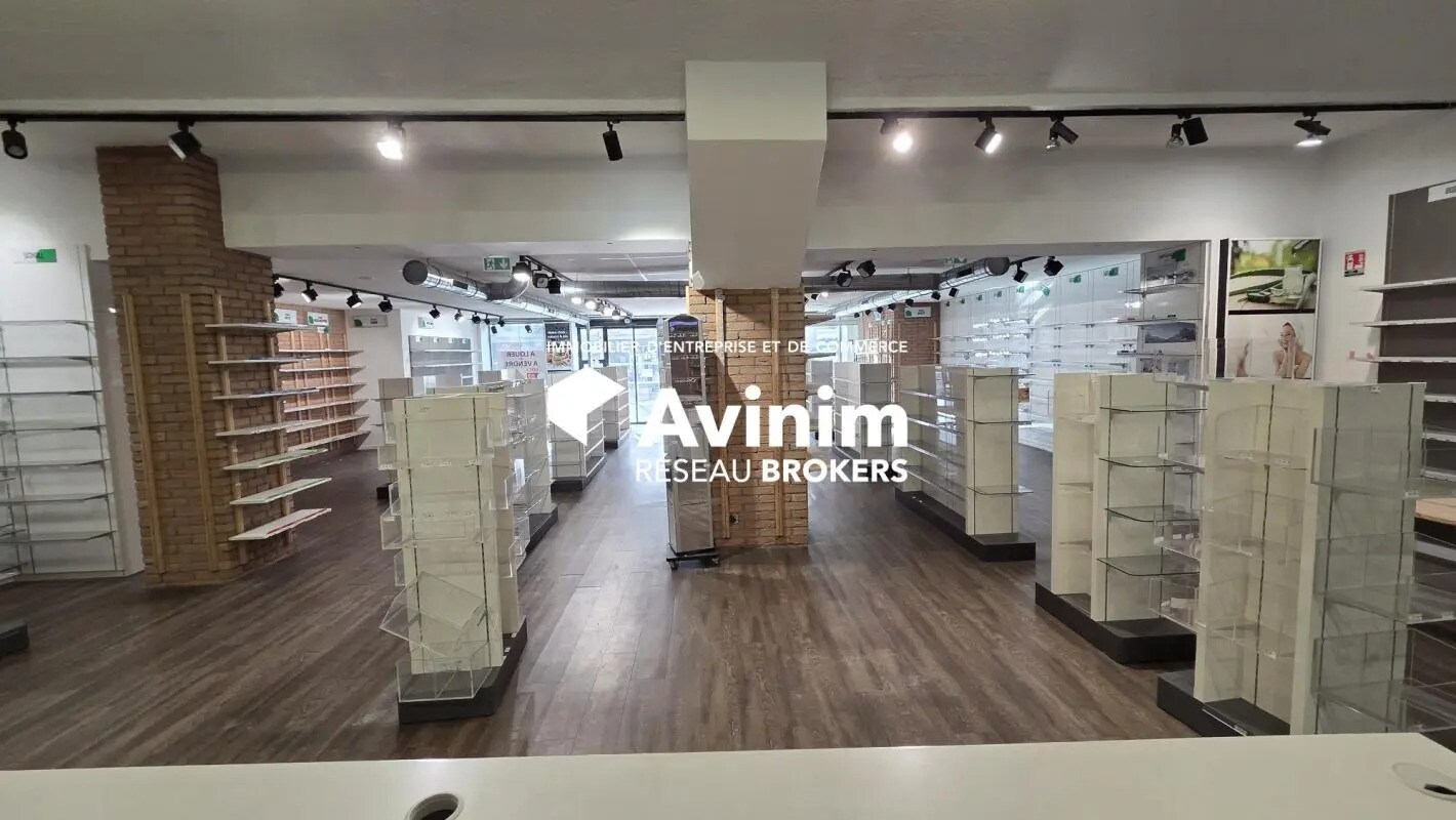 Local commercial dans Voiron à vendre Photo intérieure– Image 1 sur 26