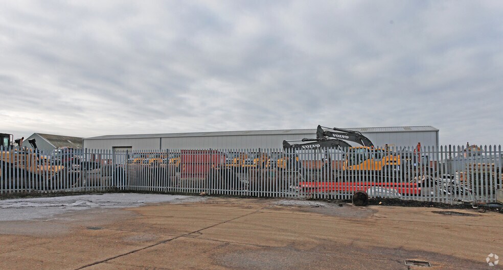 31A-31B Aaron Rd, Whittlesey à louer - Photo de l’immeuble – Image 2 sur 4